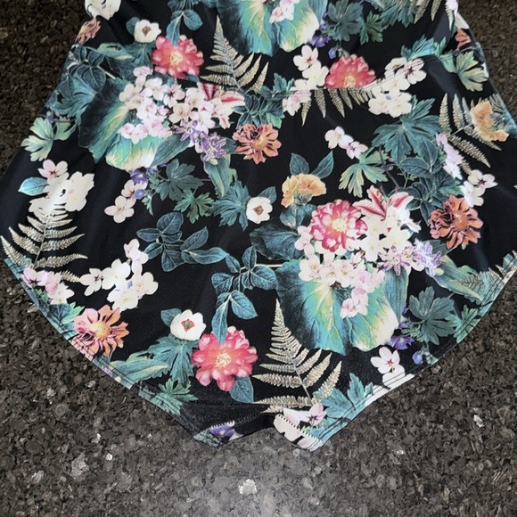 Torrid Lattice Neckline Tropical Print One Piece Swimsuit - Picture 7 of 10